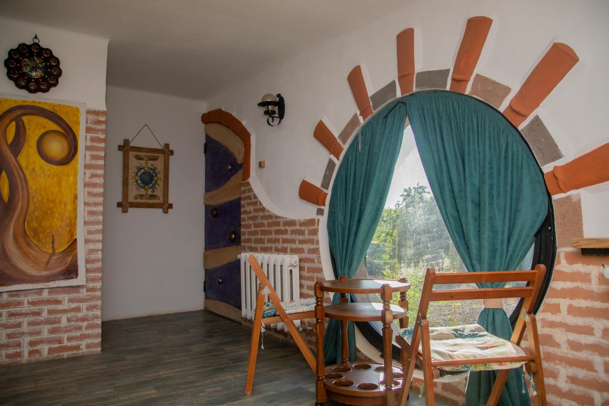 Art Chalet Akhaltsikhe  Bilik gambar