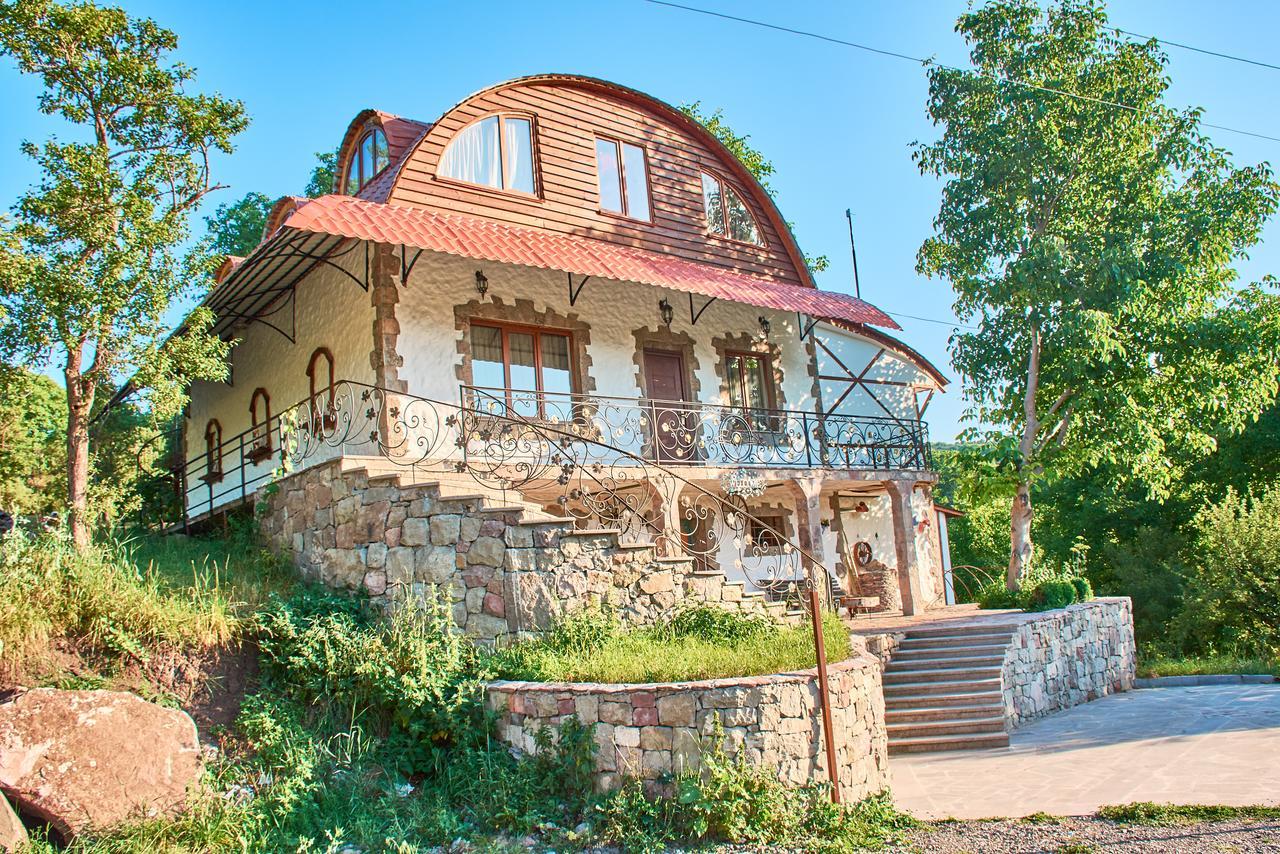 Art Chalet Akhaltsikhe  Luaran gambar